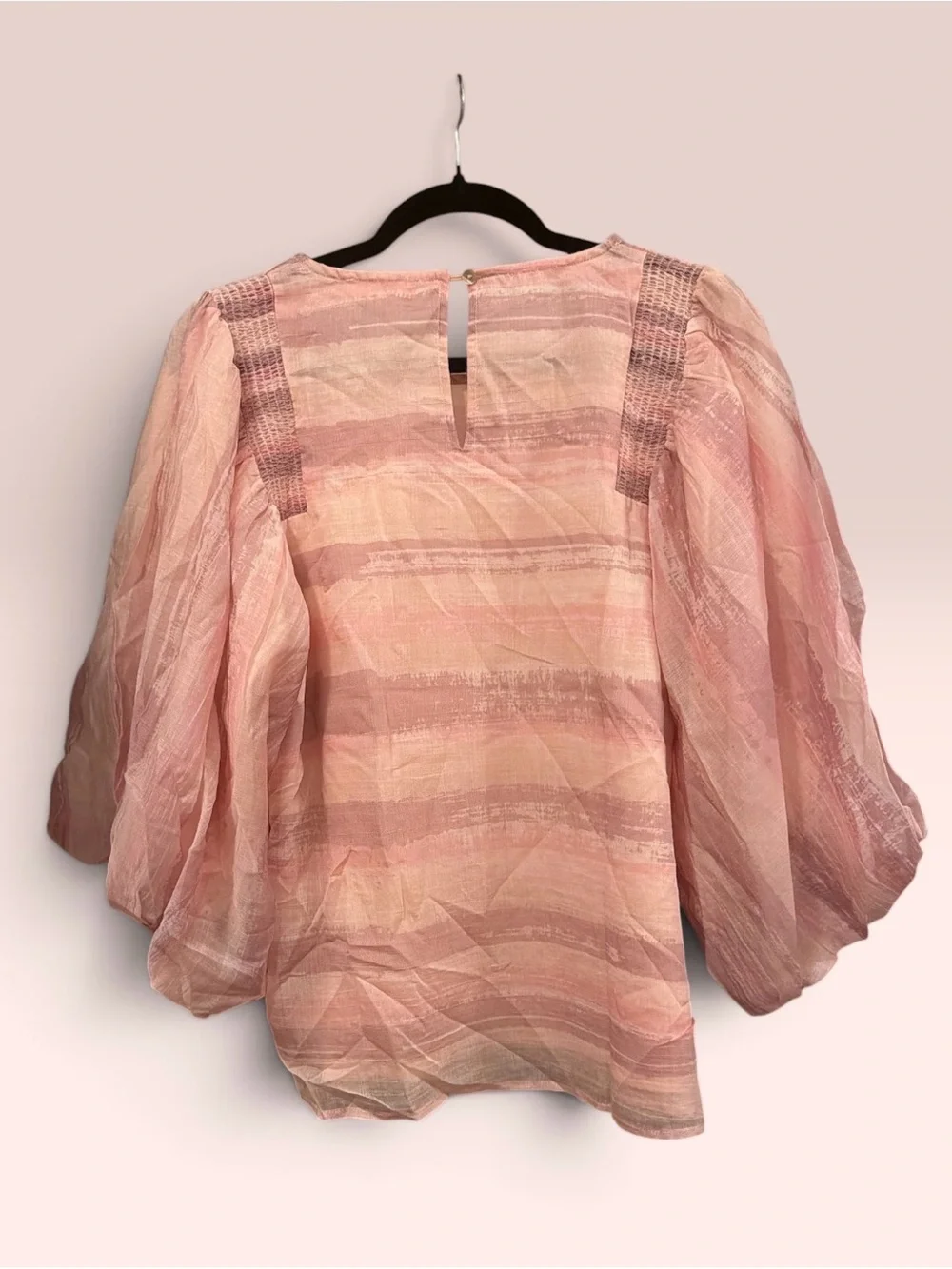 Entro bubble sleeve pink watercolor top.